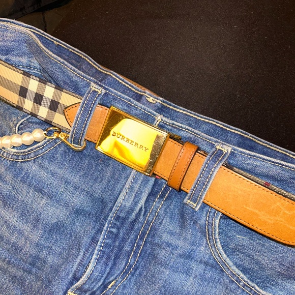 Burberry Gold Buckle Belt with House Check Size: 38/95 UNISEX - Picture 2 of 7